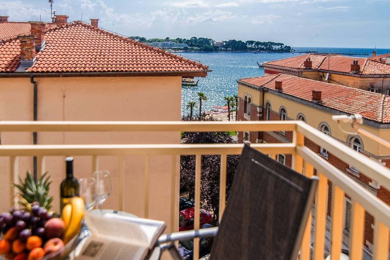 Foto 5 von 24: Ferienwohnung Vesna mit Meerblick