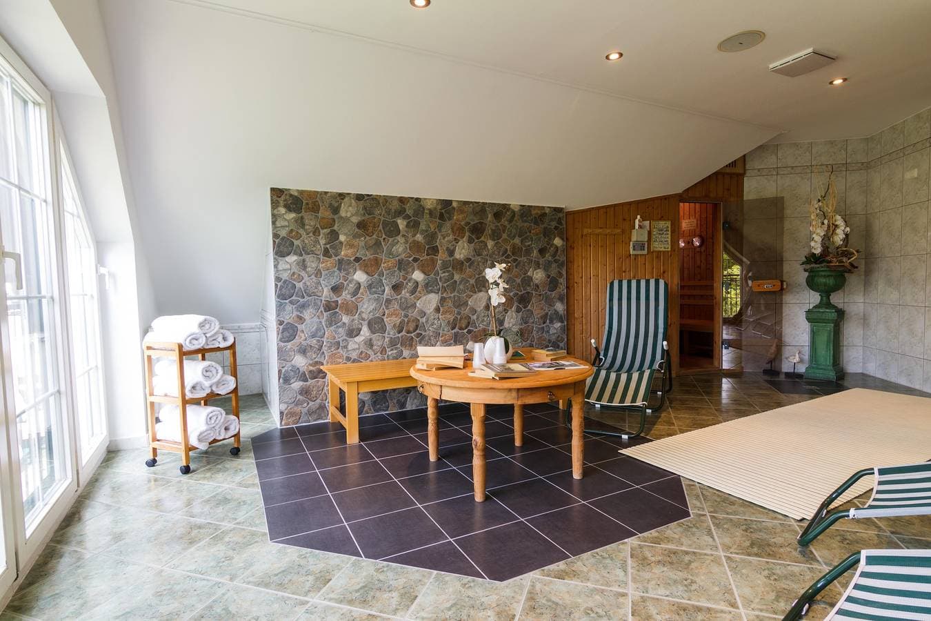 Foto 5 von 27: Hotel und Restaurant Am Alten Rhin - Doppelzimmer Straßenseite