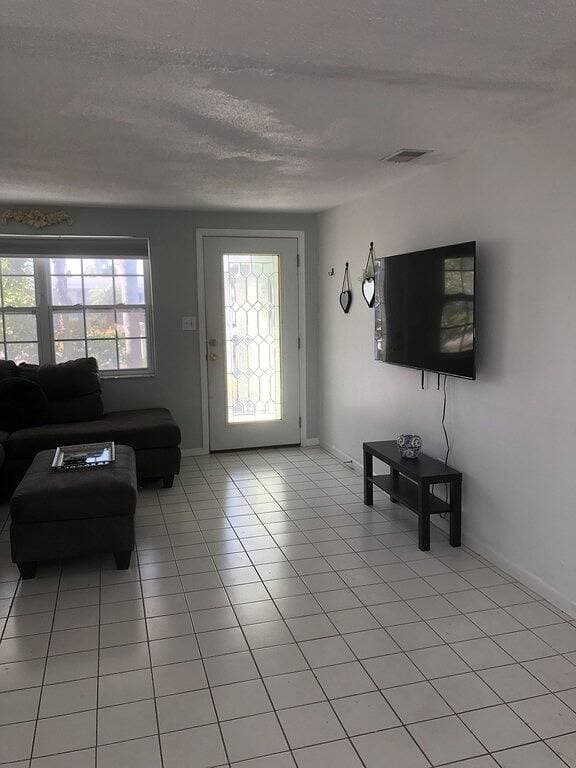 Kayak to the Gulf With Dolphins - Deep Water Canal Home 1