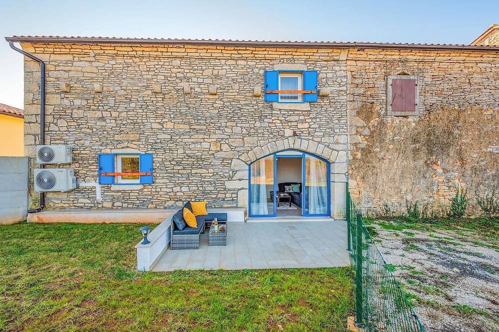 Foto 13 von 30: 3 bedroom amazing home in Brscici