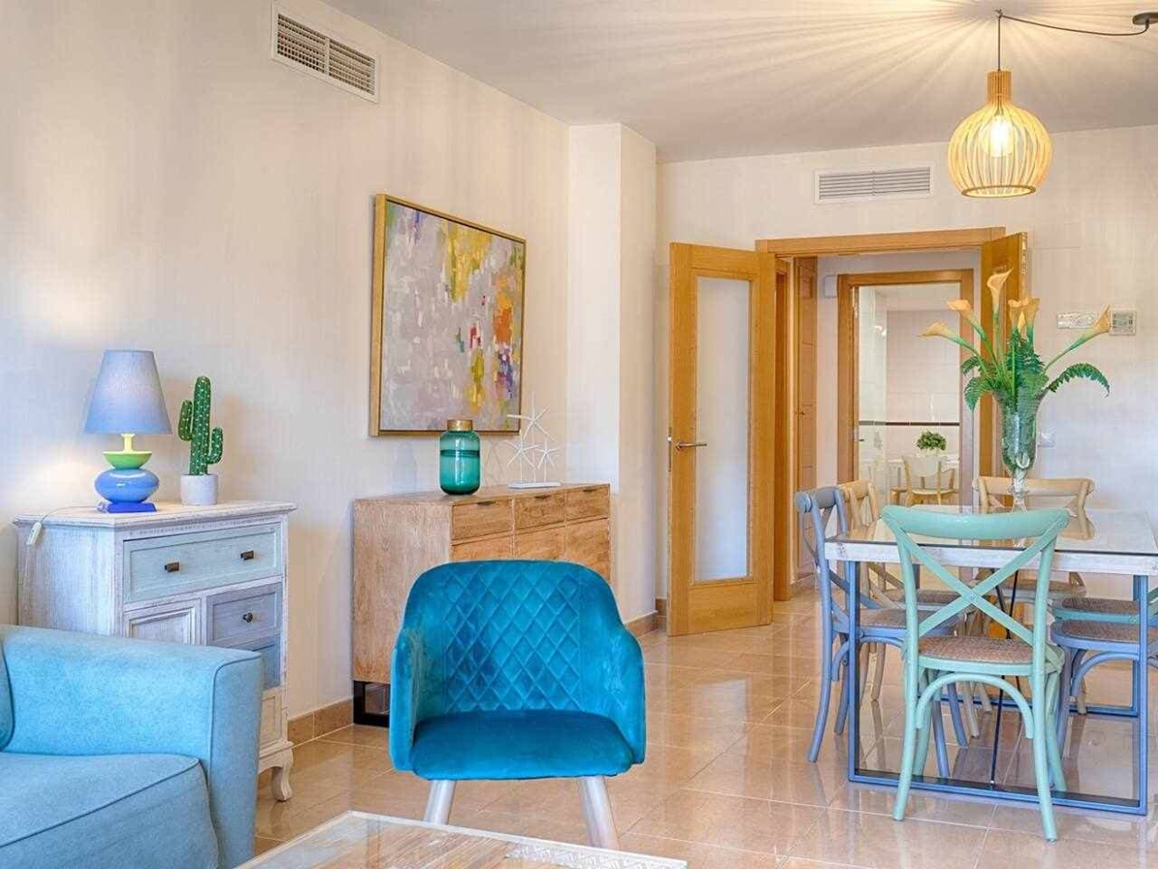 Fabelhafte 2-Zimmer-Wohnung in Estepona mit Pool und am Strand 1