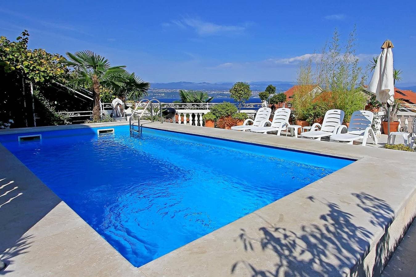 Foto 7 von 34: Studio Appartement mit Terrasse und Meerblick Lovran, Opatija As-14178-a