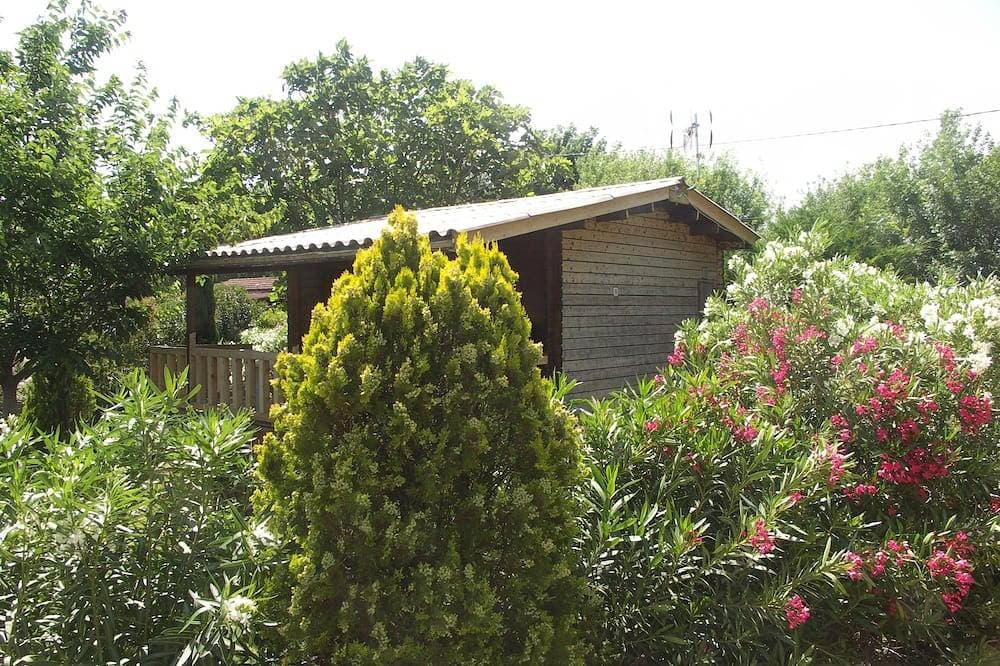 Wooden chalet with large terrace 1