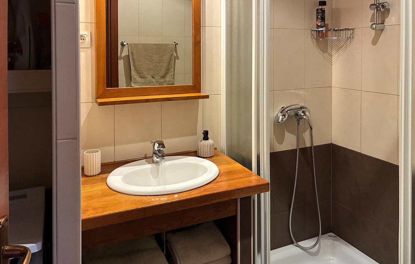 Foto 9 von 11: Reizende Ferienwohnung mit Pool, Terrasse und WLAN – 2 km vom Strand entfernt