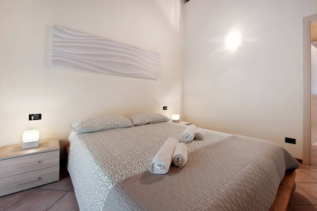 Foto 13 von 21: Ferienwohnung 'Miralago Marone' mit Seeblick, privatem Balkon und Wi-Fi