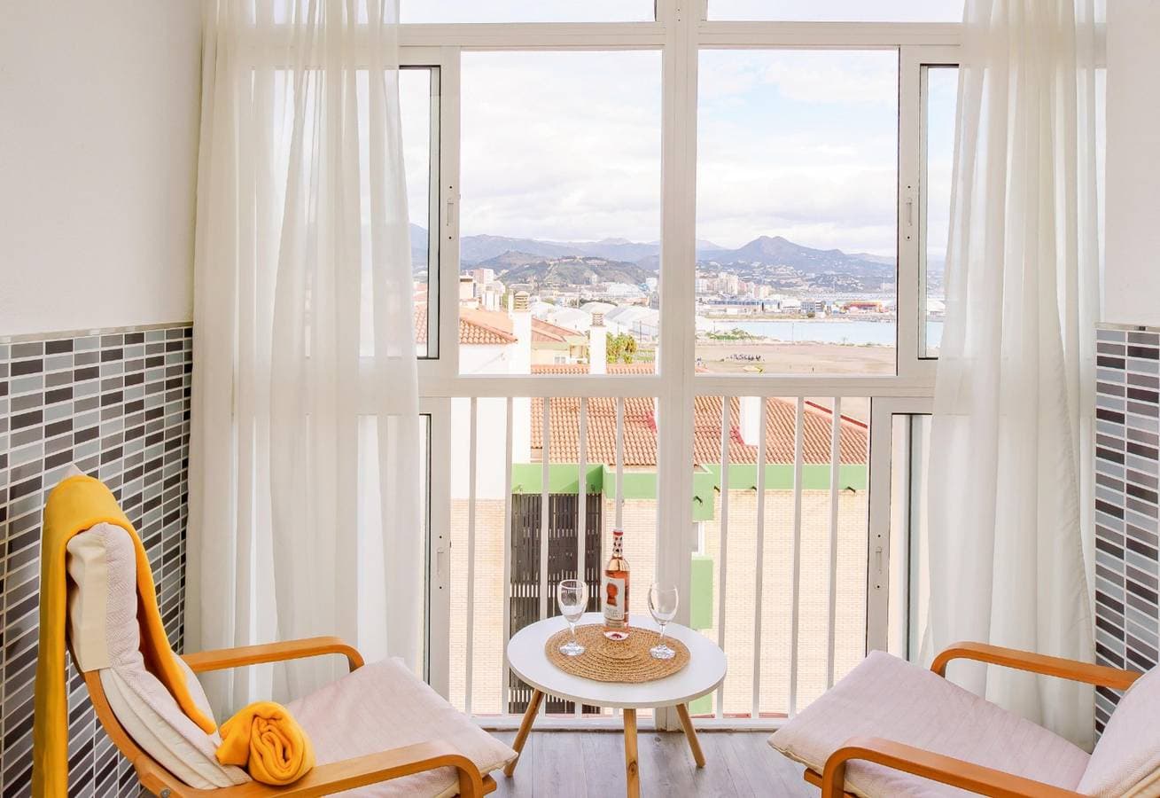Foto 5 von 45: Cubo's Mendoza Seaview Malaga Apartment