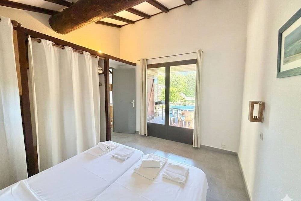 Foto 3 von 15: Mini-Villa 2P, Terrasse, Jardin, à 50m Plage Santa-Giulia, Porto-Vecchio