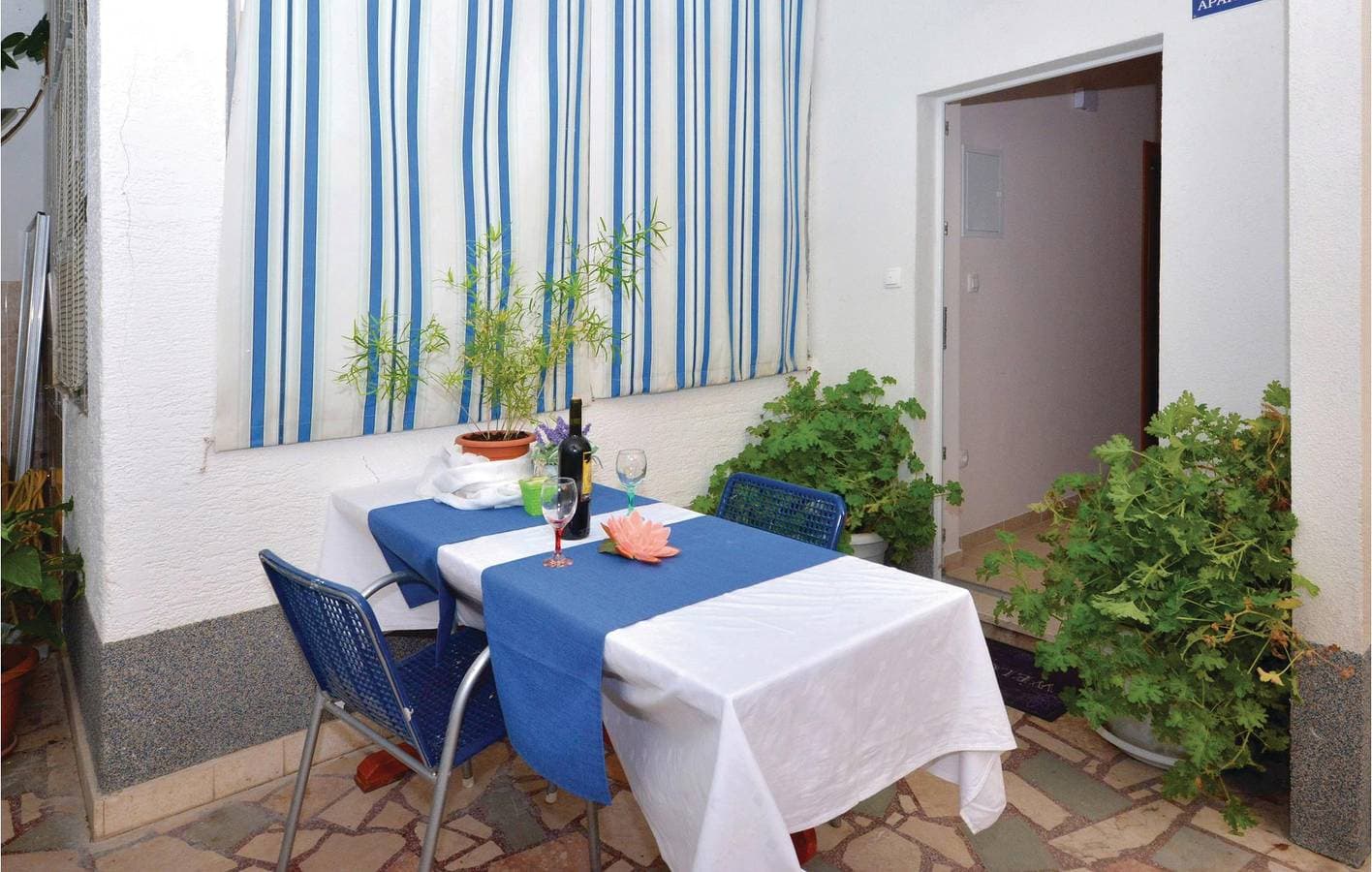 Foto 7 von 20: Gemütlich, nur 1 km vom Strand entfernt: Modernes Apartment mit Terrasse und voll ausgestatteter Küche