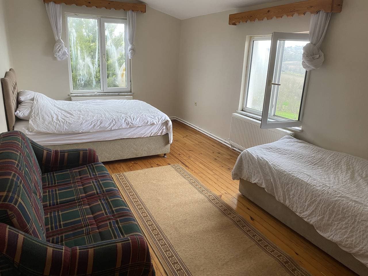 Foto 2 von 17: Gemütliche Zimmer in der Nähe des Flughafens