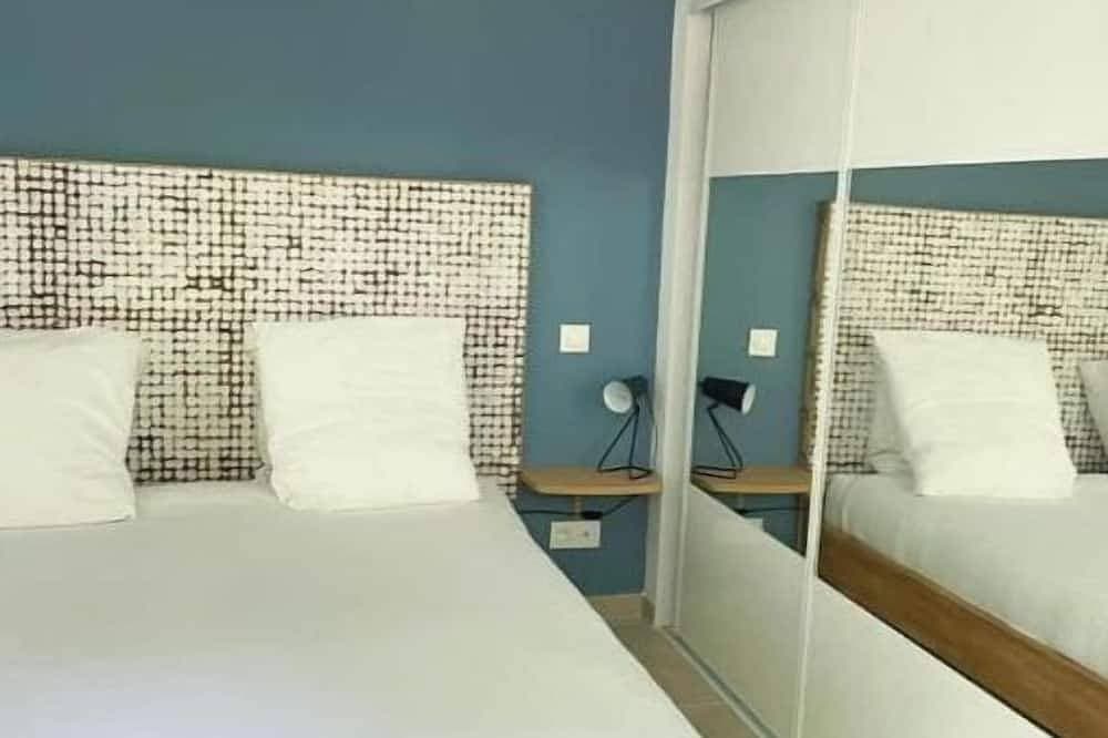 Foto 6 von 30: 2-bedroom apartment overlooking the pool
