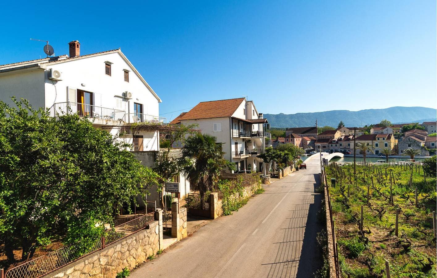 Foto 2 von 19: Gemütliche Ferienwohnung mit Terrasse, WLAN und Parkplatz, 1 km vom Strand entfernt