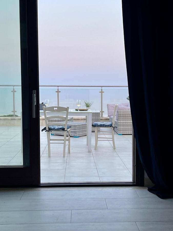 Foto 5 von 5: Two-Bedroom Apartment with Balcony and Sea View