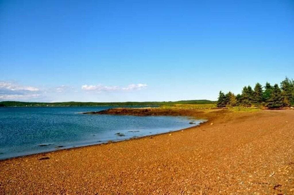 Beach Cottage in DownEast Maine 1
