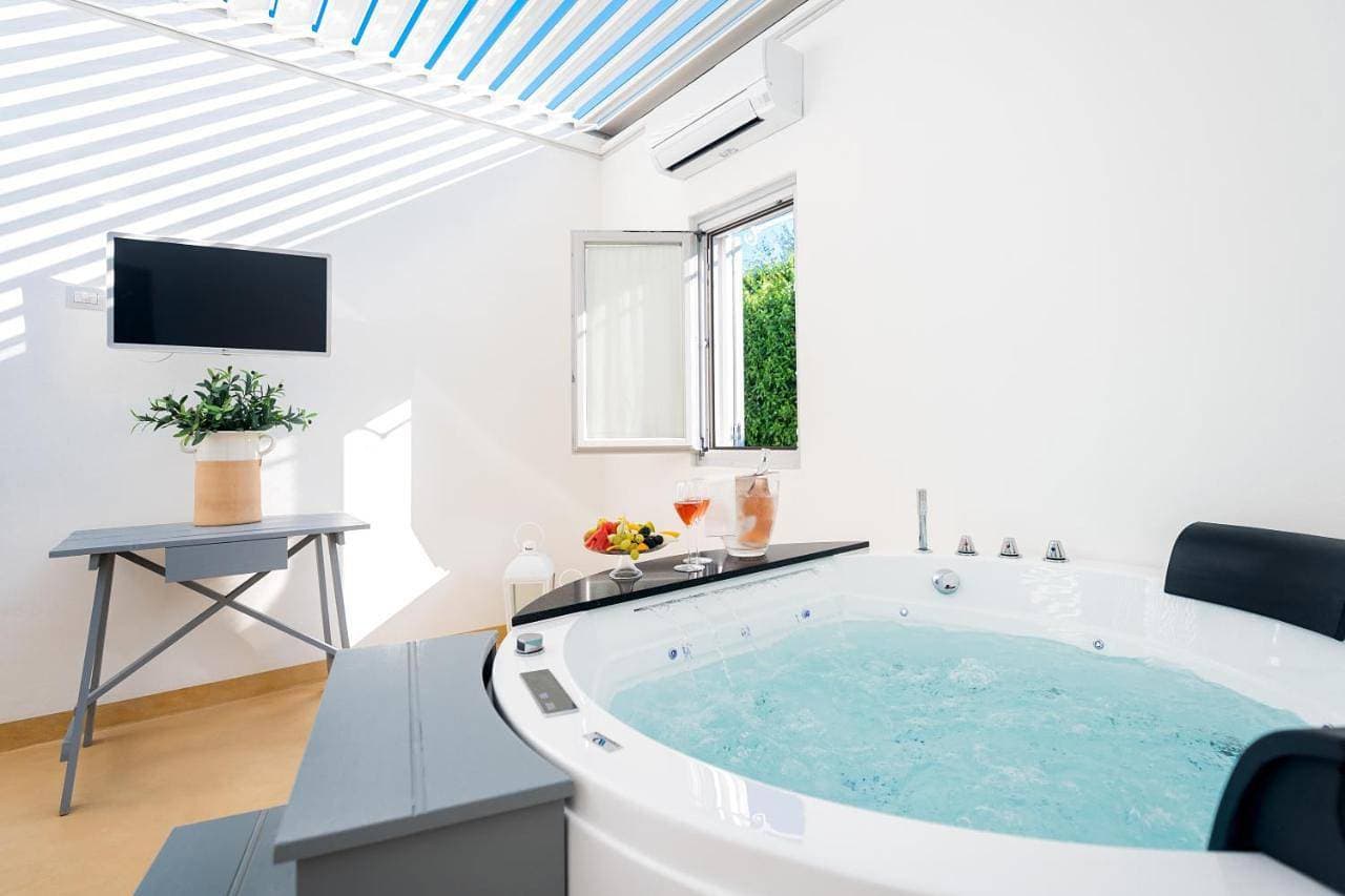 Foto 13 von 14: King Room with Spa Bath