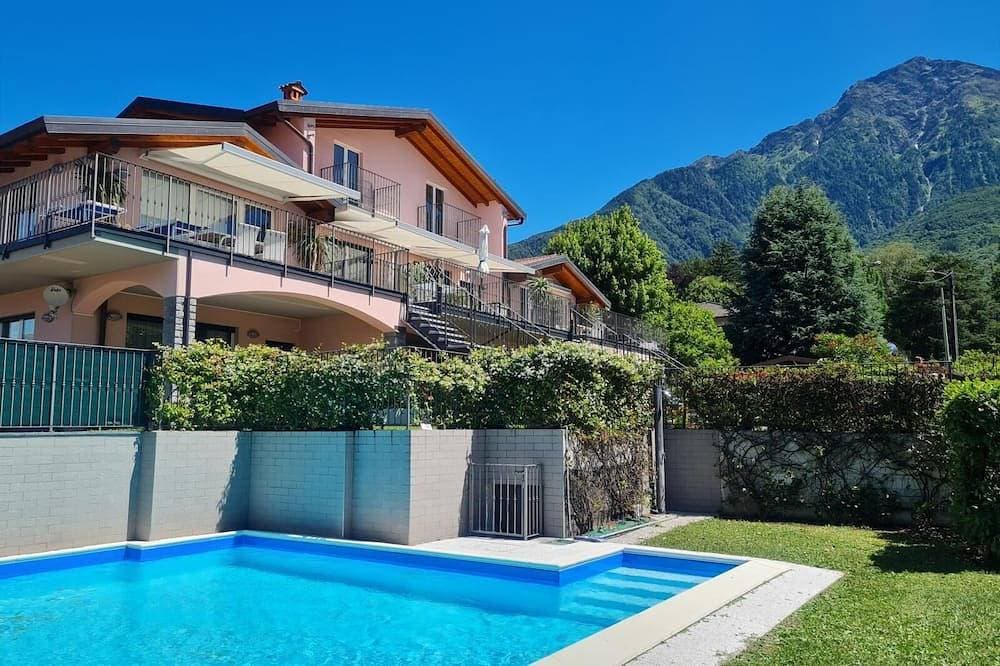 Two Bedroom Apartment with Terrace 1