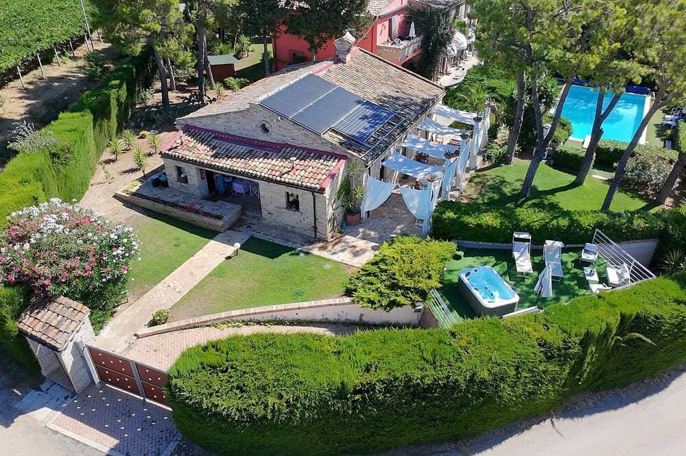 Atemberaubende Villa mit Garten und Pool - 90 Minuten von Rom 1
