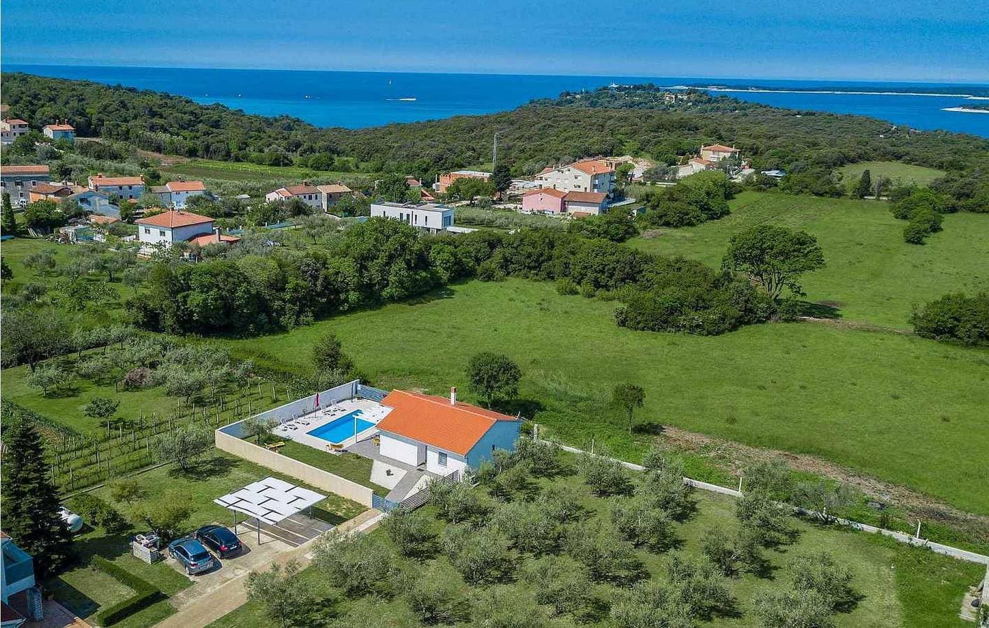 Modernes Apartment, 1 km vom Strand entfernt, mit Terrasse, Parkplatz und WLAN 1