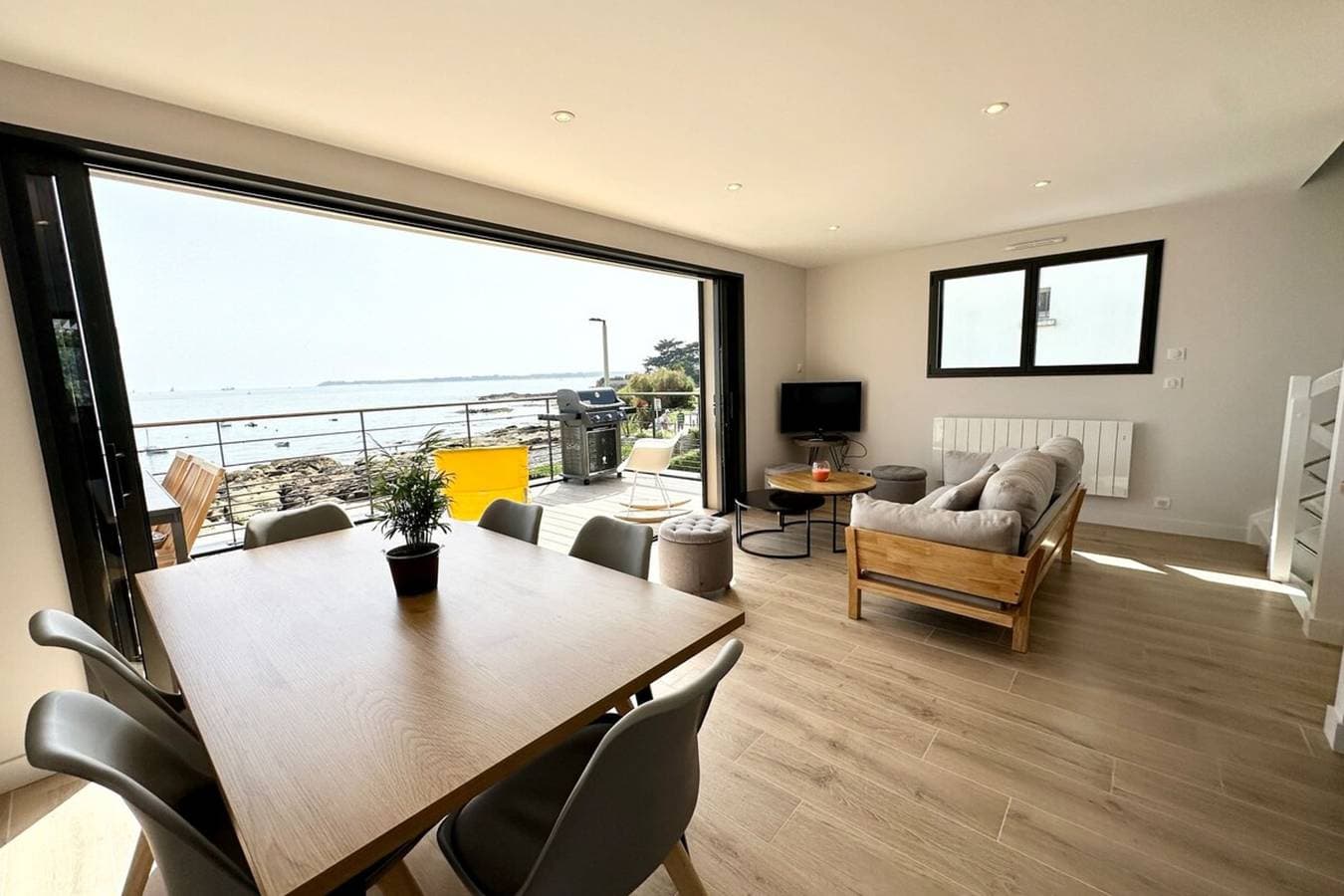 Foto 9 von 45: Ferienhaus für 6 Personen mit Terrasse