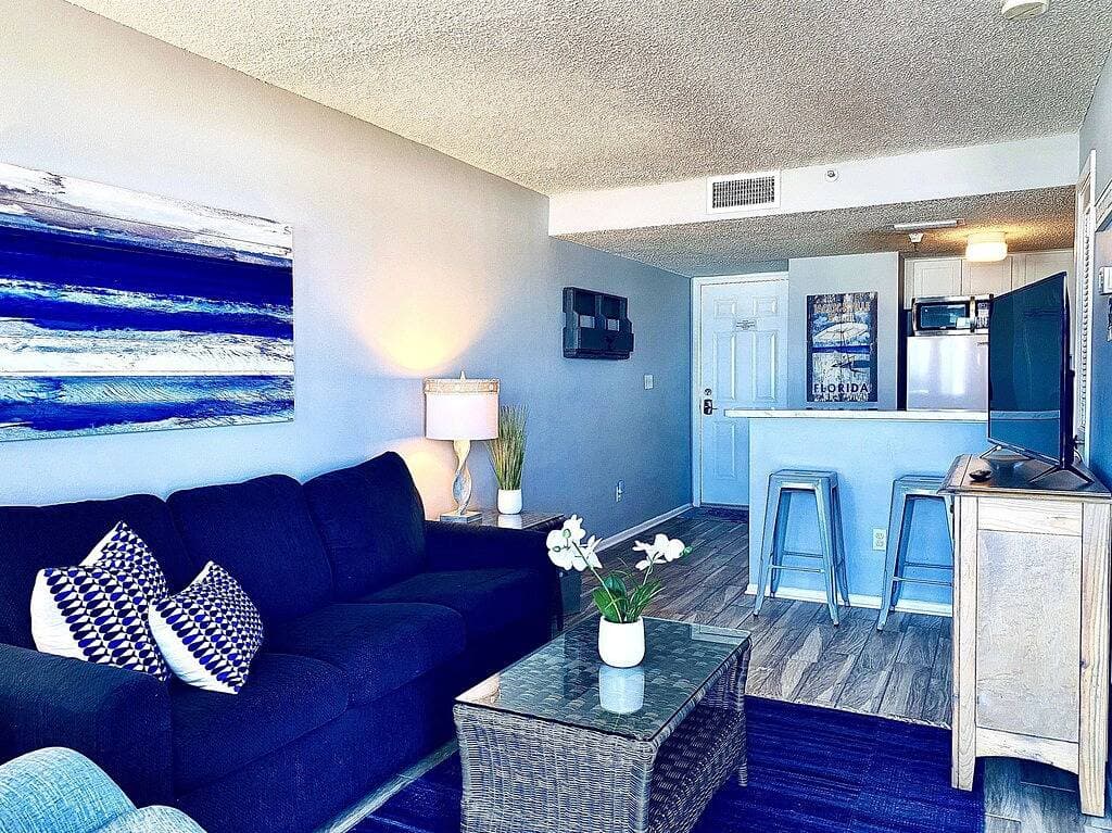 Foto 8 von 39: Oceanfront Wohnung mit Terrasse, Pool / tierfreundlich