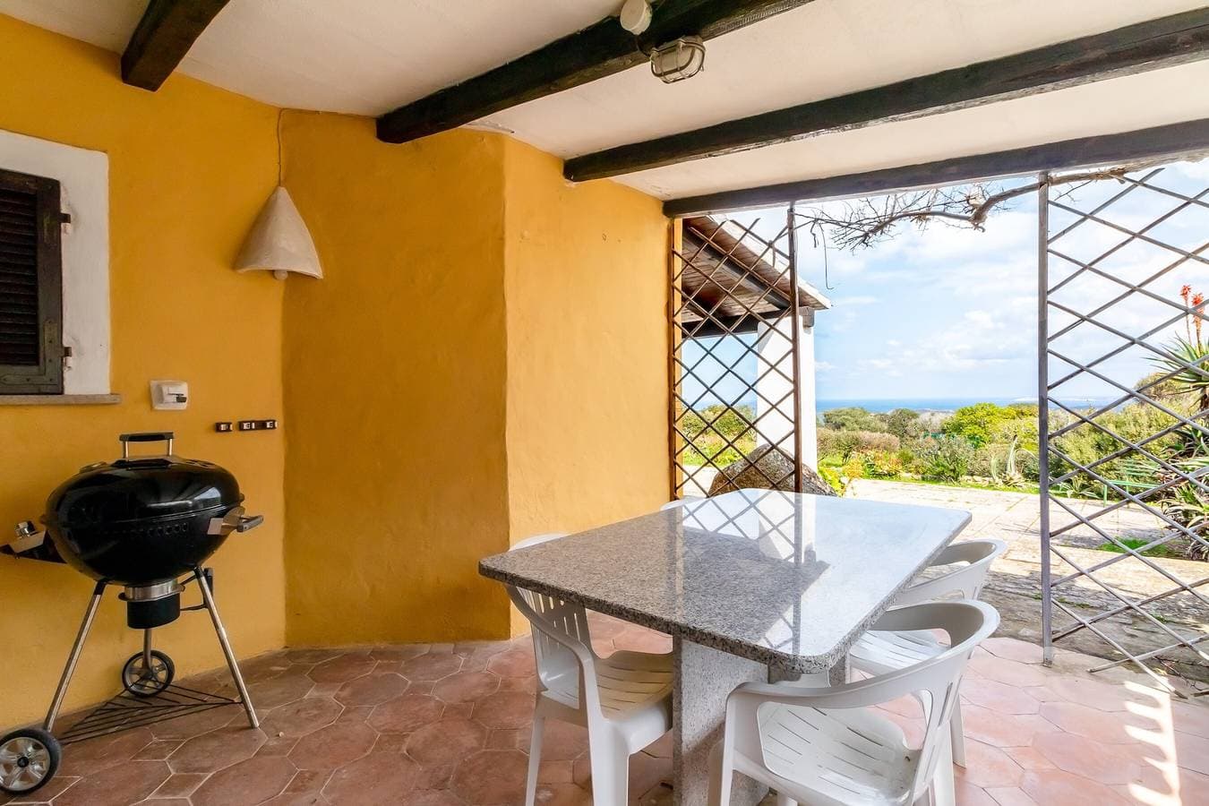 Foto 5 von 34: Charmante "Villa Vista Mare Santa Teresa" im Grünen mit Meerblick, Garten & Terrasse