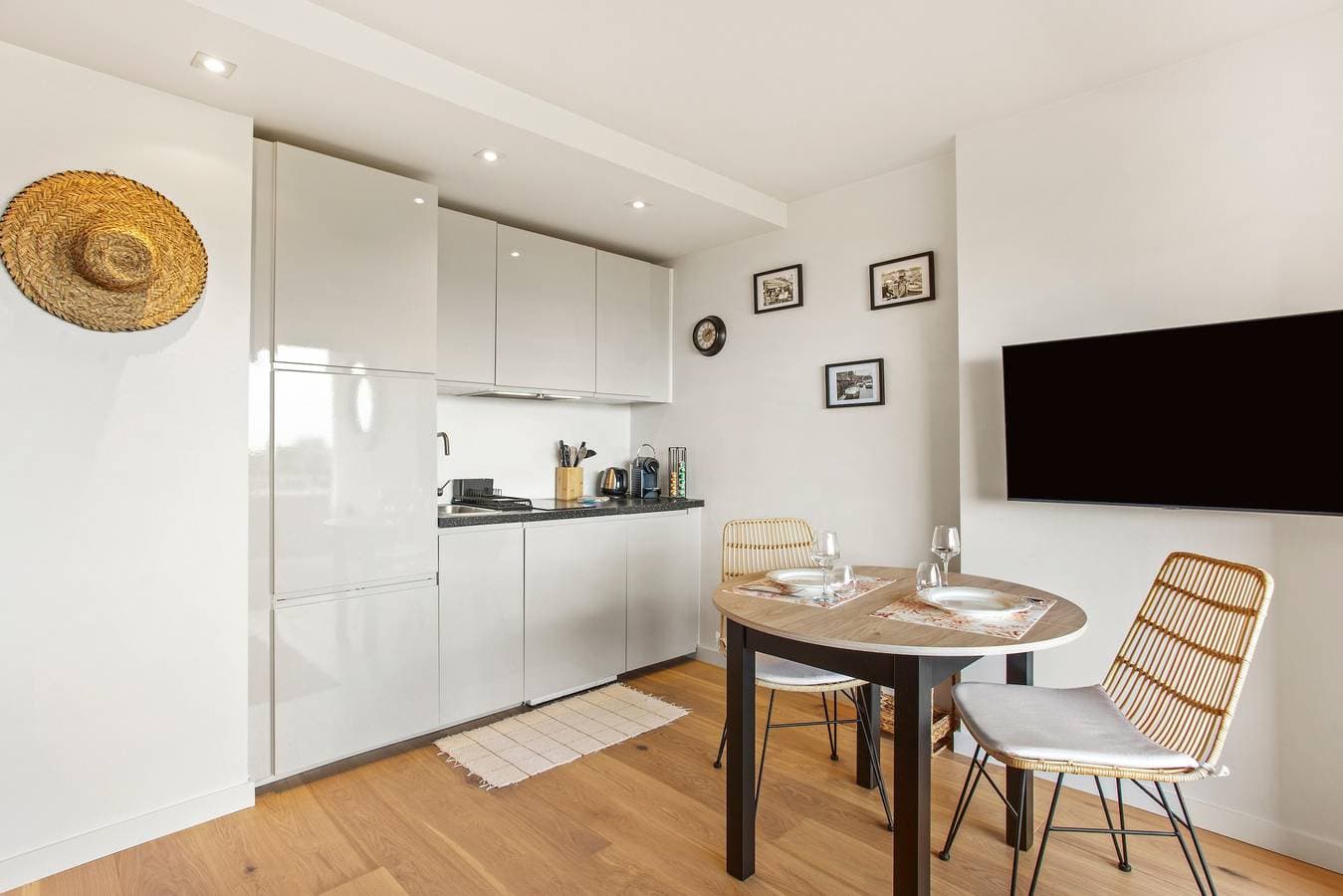 Foto 4 von 21: Ferienwohnung "Ramatuelle" mit Meerblick, Terrasse & Nähe Pampelonne Strand