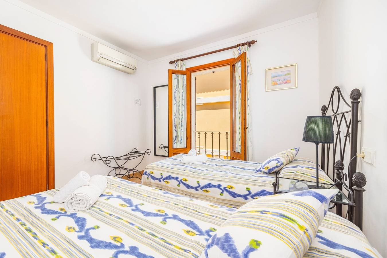 Foto 13 von 25: Apartment 'Voramar 85' mit Meerblick, WLAN und Klimaanlage