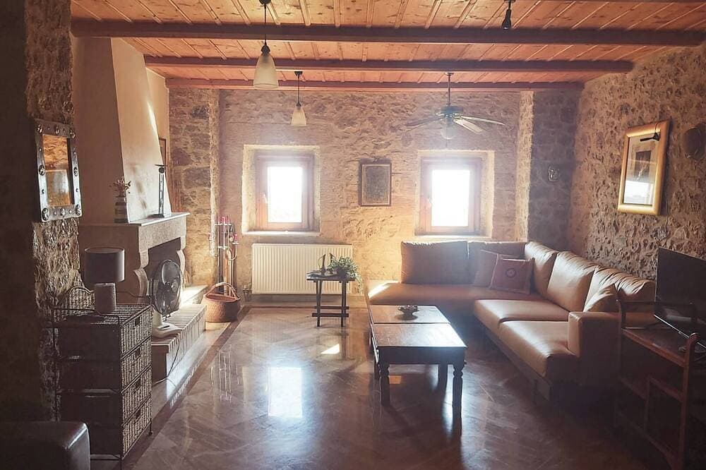 Foto 10 von 30: Traditional Stone Villa mit großem Blick auf das Meer