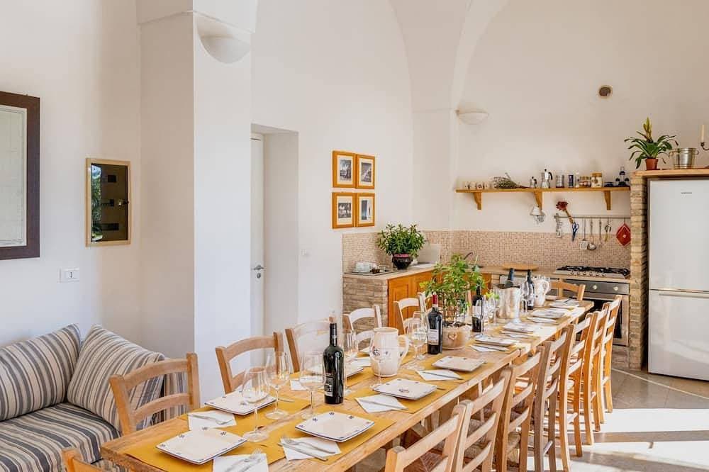 Foto 12 von 15: Villa 8 Schlafzimmer + 3 Sofa-Bett (16 +3 Personen)