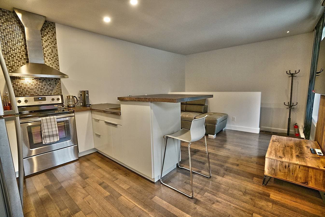 Foto 7 von 20: Downtown Sherby – zentral, Parkplatz, Kingsize-Bett, 3 Schlafplätze