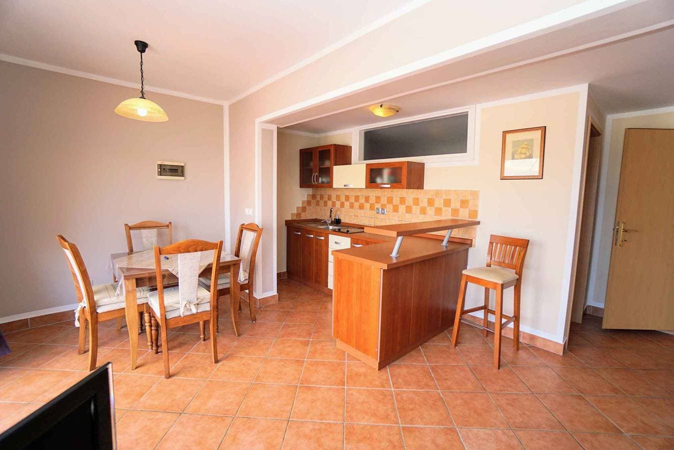 Foto 9 von 25: Ferienwohnung mit Balkon und Meerblick