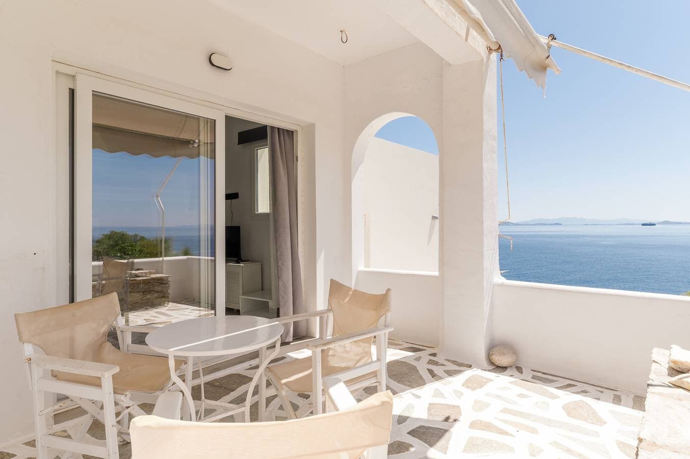 Foto 2 von 41: Ferienwohnung 'Lefkopetra' mit gemeinsamer Terrasse, Wi-Fi und Klimaanlage