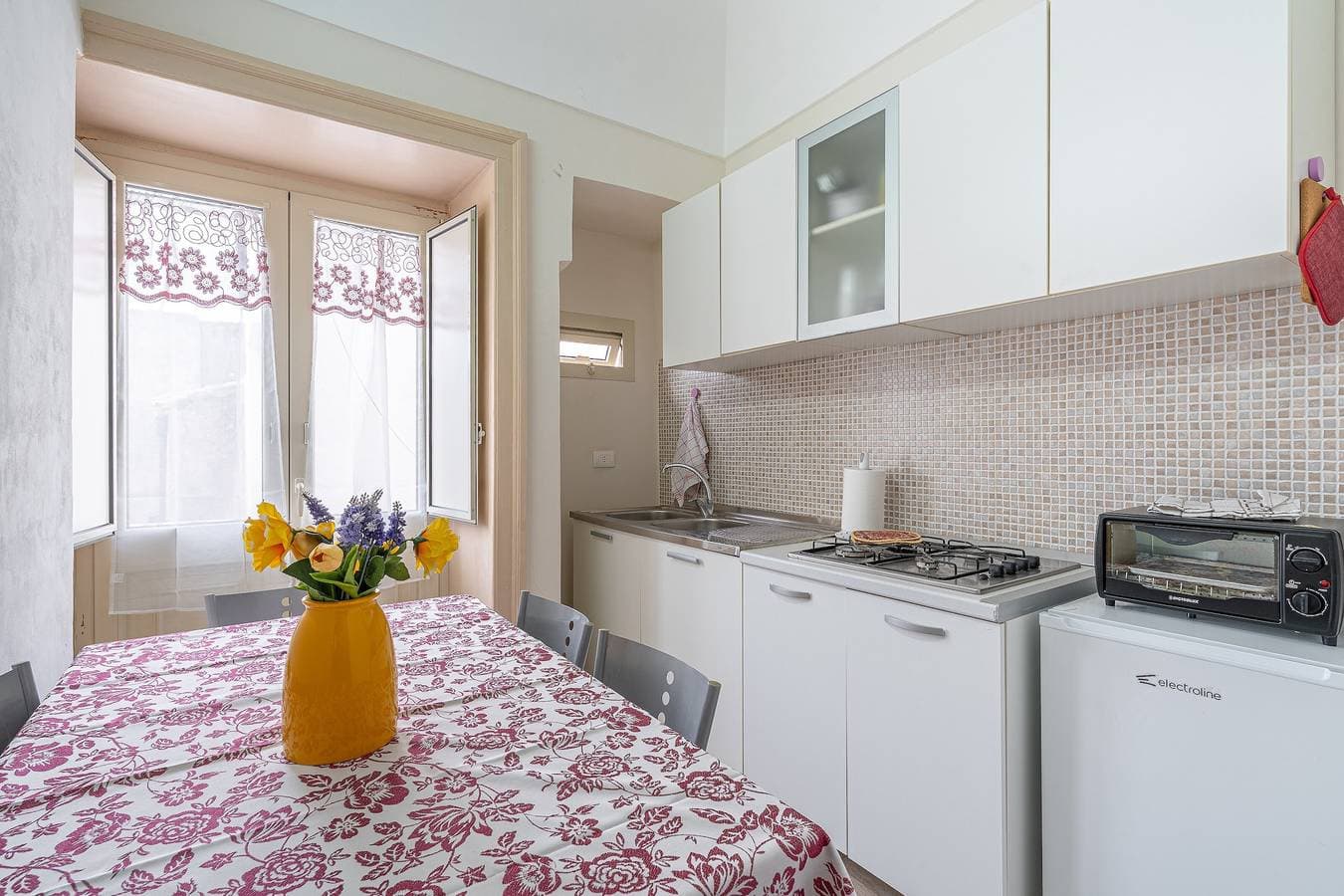 Foto 5 von 33: Appartamento Principe Umberto mit privater Terrasse, lokalen Produkten und WLAN