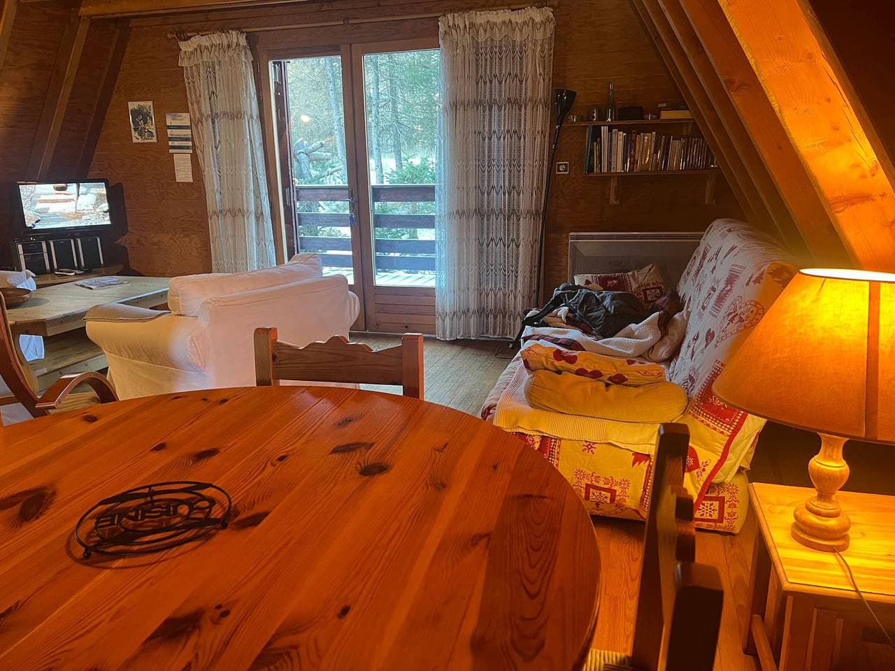 Foto 2 von 18: 3-Zimmer-Chalet mit Terrasse und Kostenlosem Parkplatz