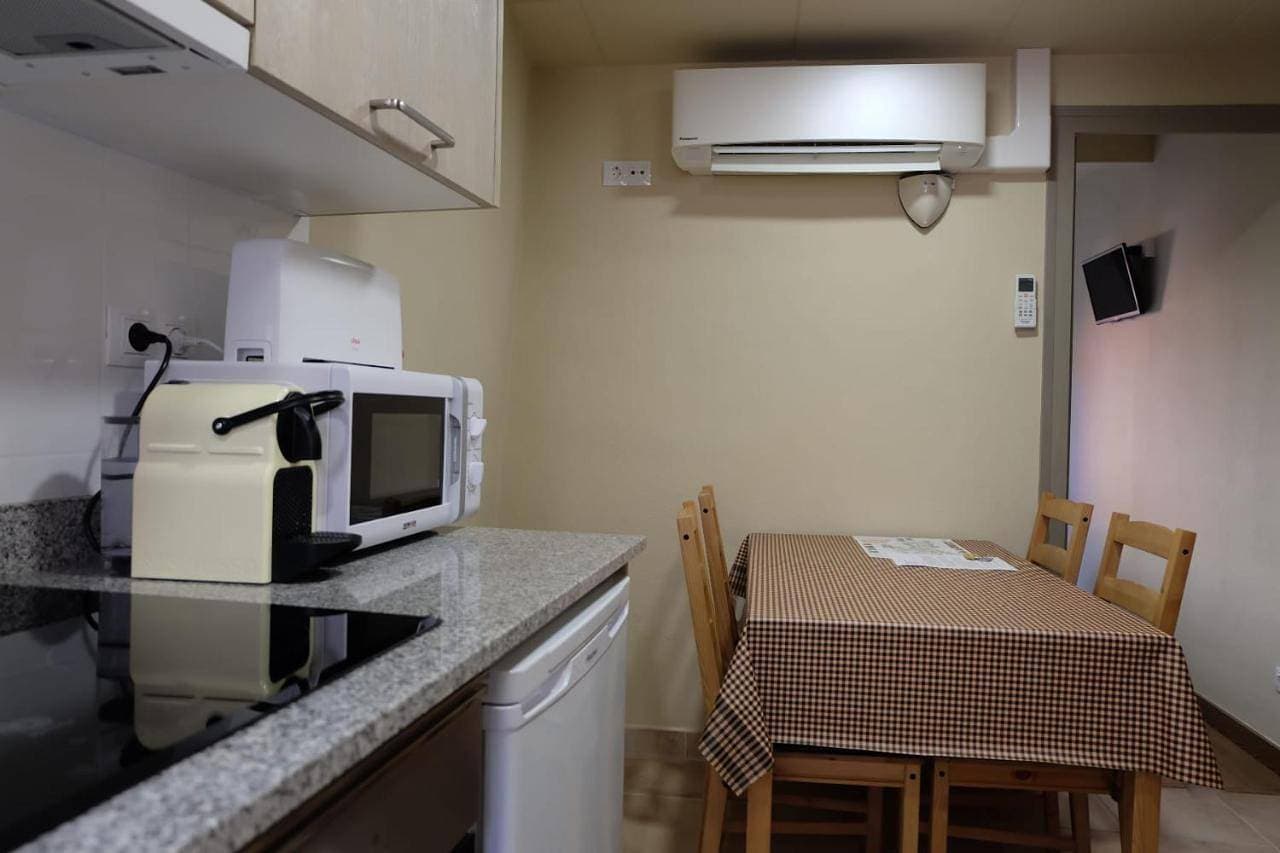 Foto 8 von 19: Two-Bedroom Apartment (Sant Miquel 1)