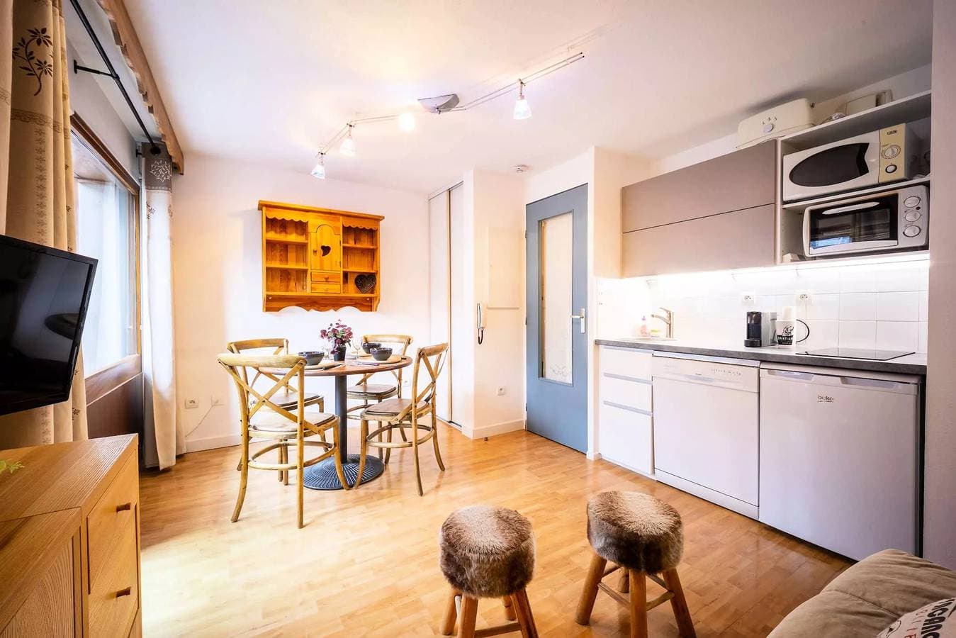 Foto 3 von 11: Ferienwohnung 4 Personen Saint Lary Village