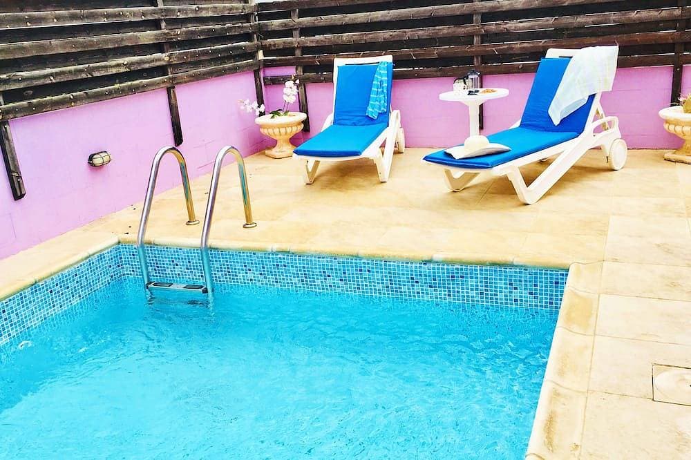Foto 12 von 19: Villa Sunrise - 2 Schlafzimmer - Privater Pool - WiFi