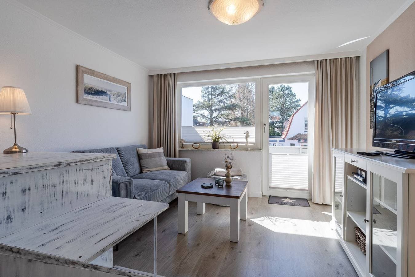 Schöne 2-Zimmerwohnung im 1. Obergeschoss mit Balkon im Ortsteil Dorf 1
