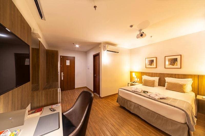 Foto 11 von 18: Smart Cine - 1 Queen Bed
