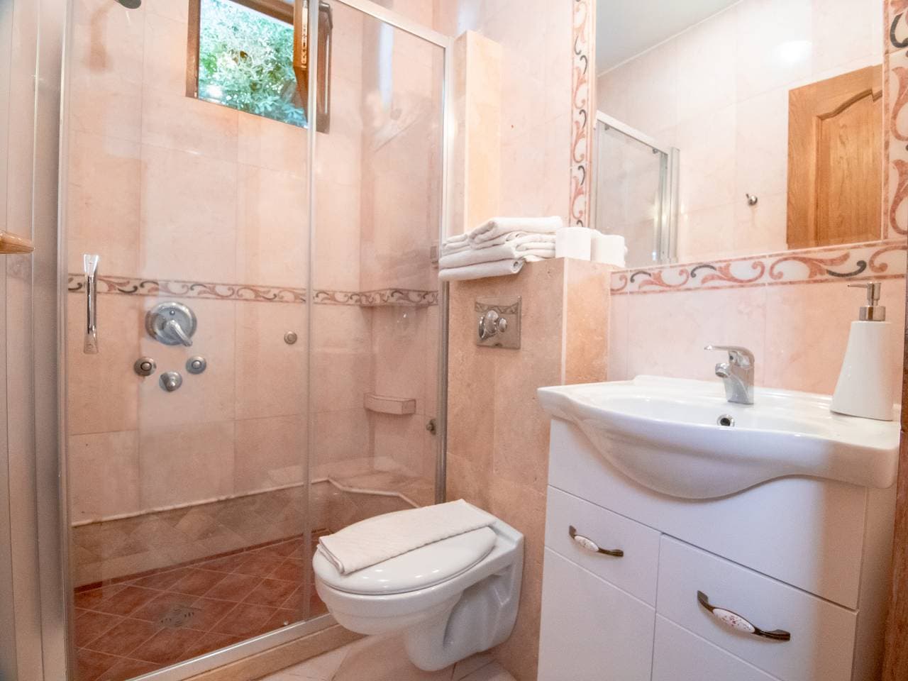 Foto 4 von 20: Levantin Inn 1-2 Zimmer N5
