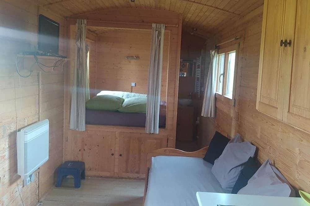 Foto 3 von 10: Caravan in the heart of nature