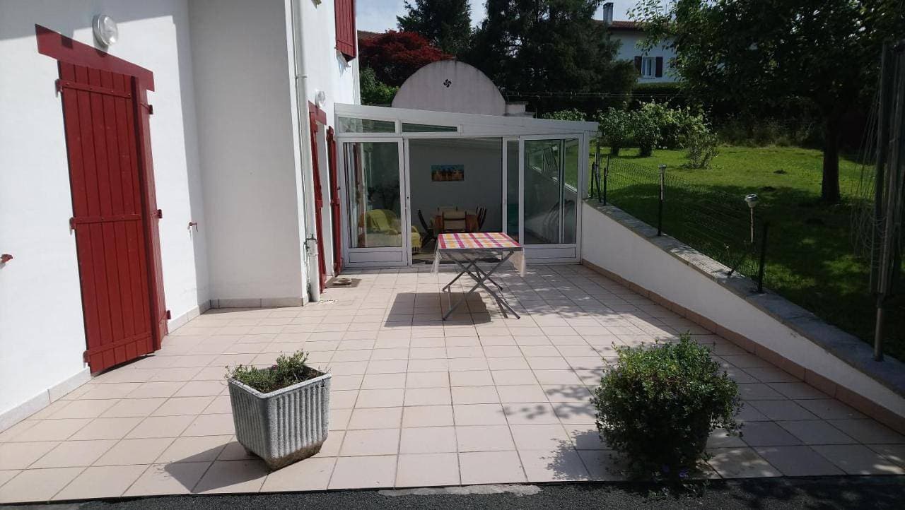 Foto 7 von 15: Two-Bedroom Apartment