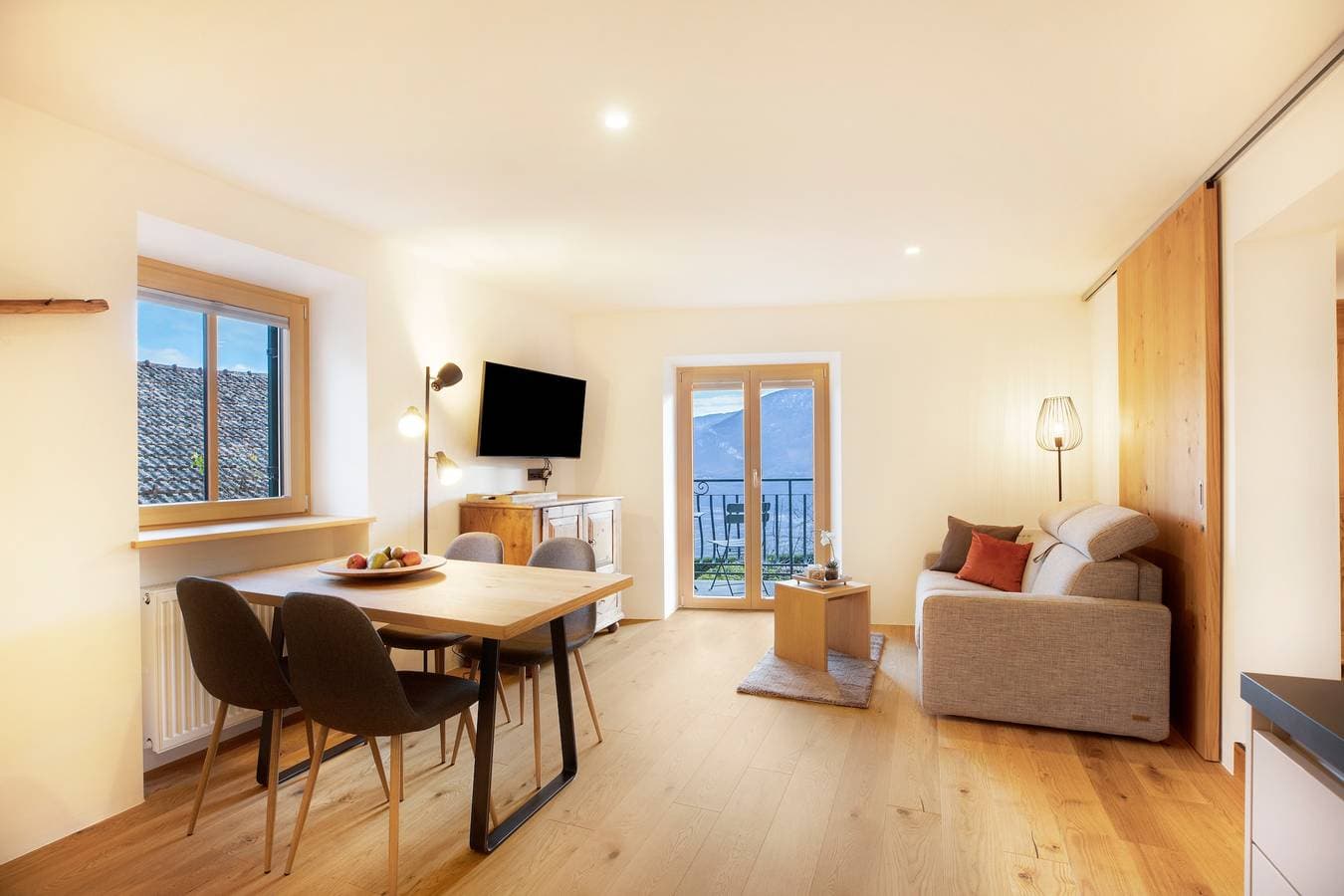 Foto 12 von 36: Brantenhof Design-Ferienwohnung "Vinea“ mit Gemeinschaftsgarten mit Sauna, Balkon und WLAN