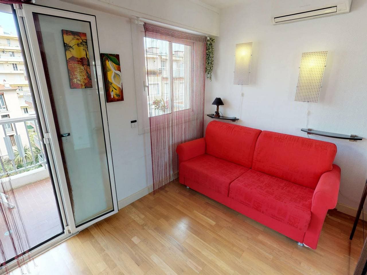 Foto 5 von 17: Charmantes Studio mit Terrasse, Parkplatz und Klimaanlage in der Nähe von Strand und Stadtzentrum