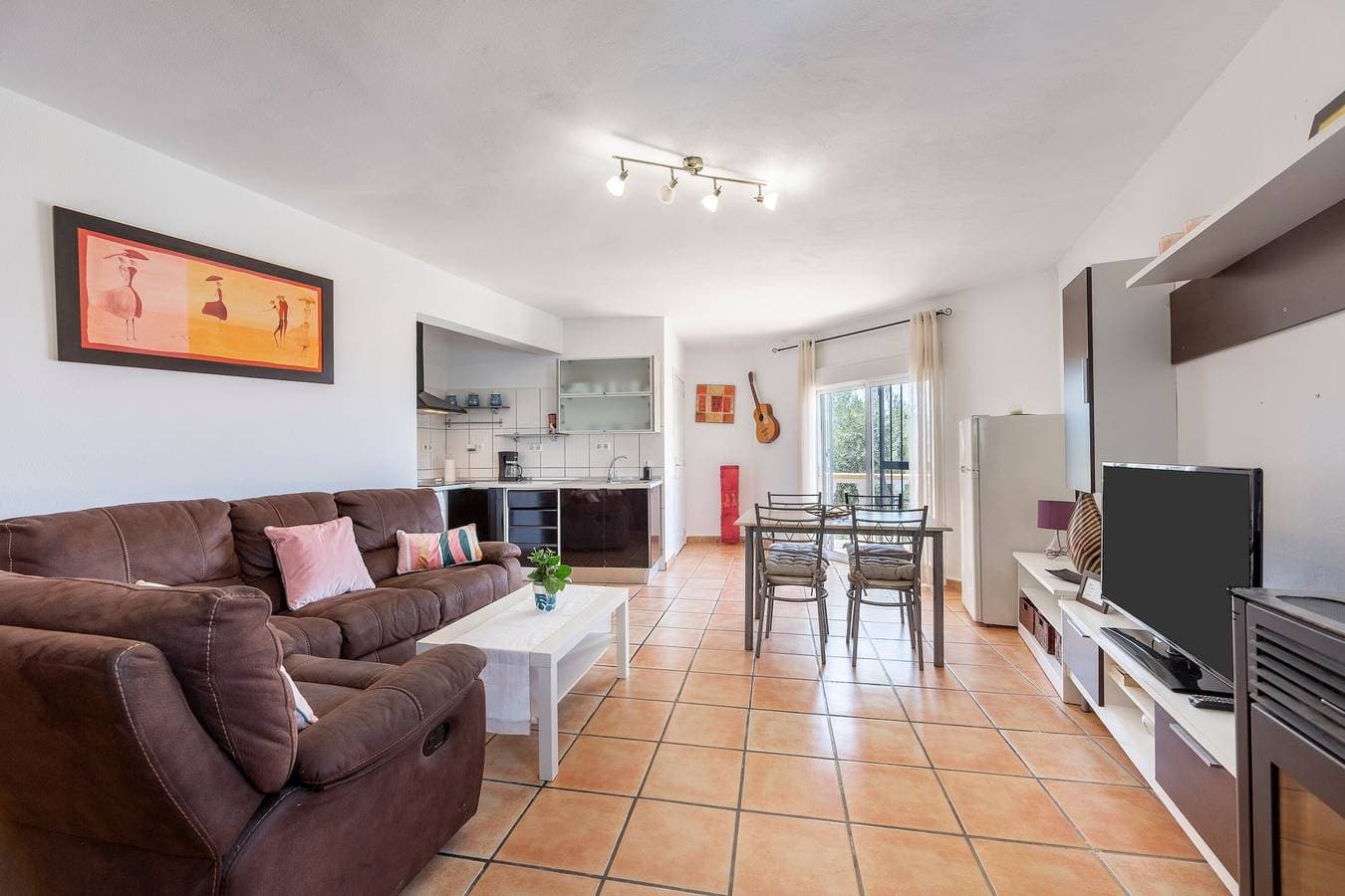 Foto 4 von 24: Ferienhaus 'Vista al Mar Ainara' mit Meerblick, gemeinschaftlich genutztem Pool & WLAN
