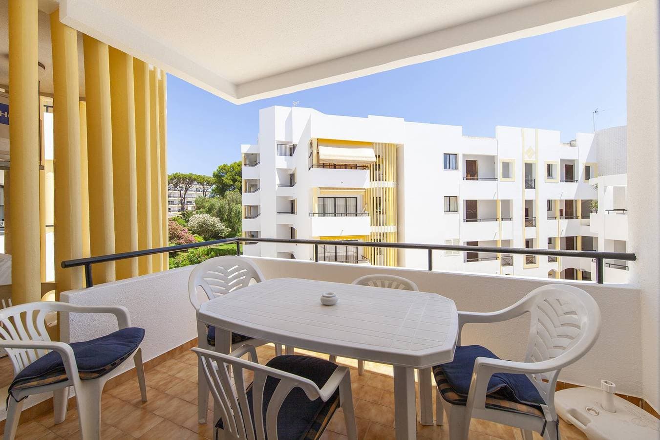 Foto 8 von 25: Ferienwohnung für 3 Personen mit Balkon