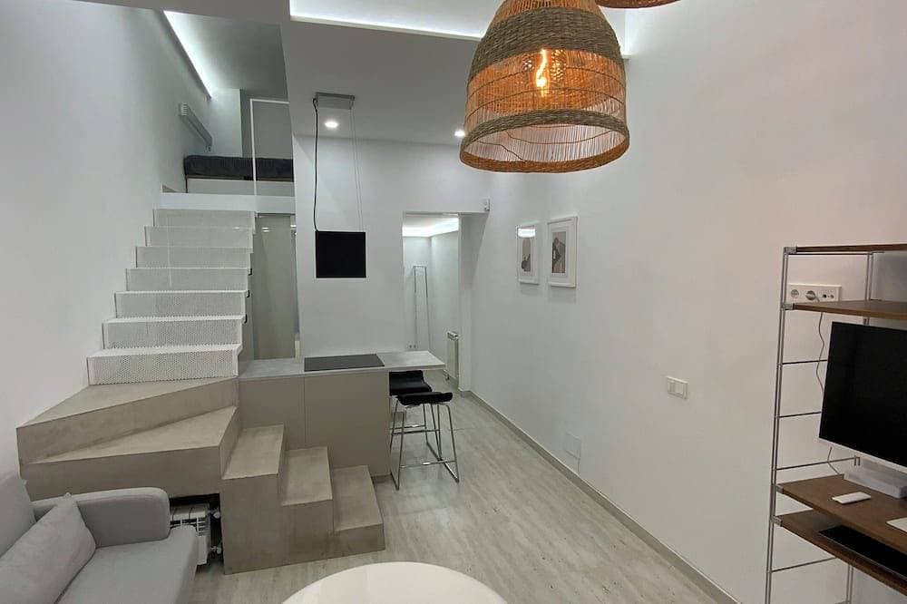 Loft de 2 Recámaras y 2 Baños 1