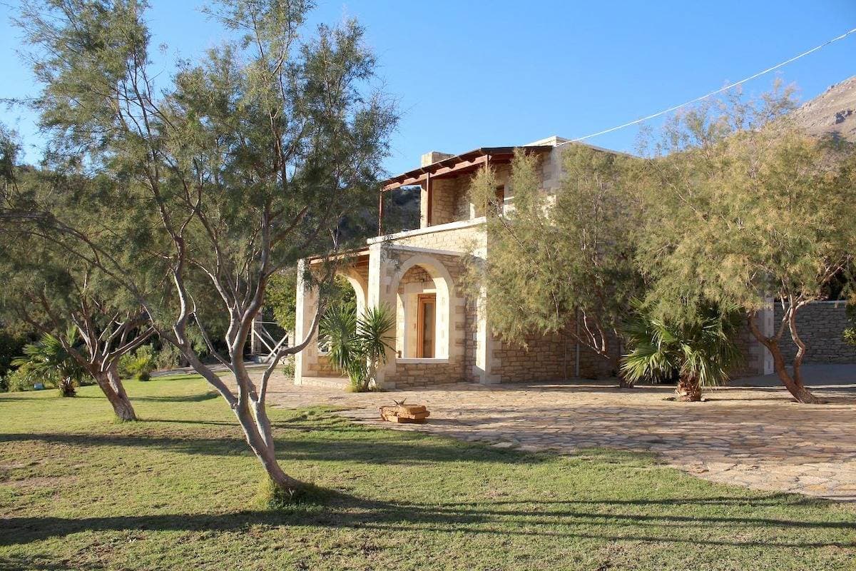 Foto 8 von 59: Ferienhaus mit Pool, großer Garten, idyllisch und ruhig, Wifi | Triopetra, Kreta