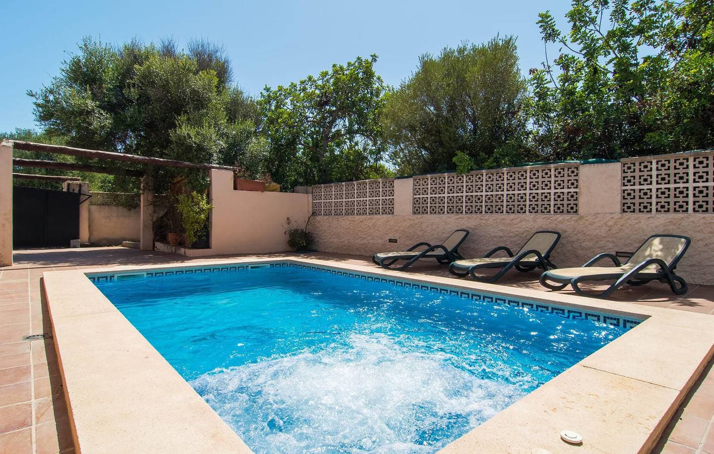 Foto 13 von 49: Sonnige Wohnung mit Terrasse und Pool, 1,5 km zum Strand