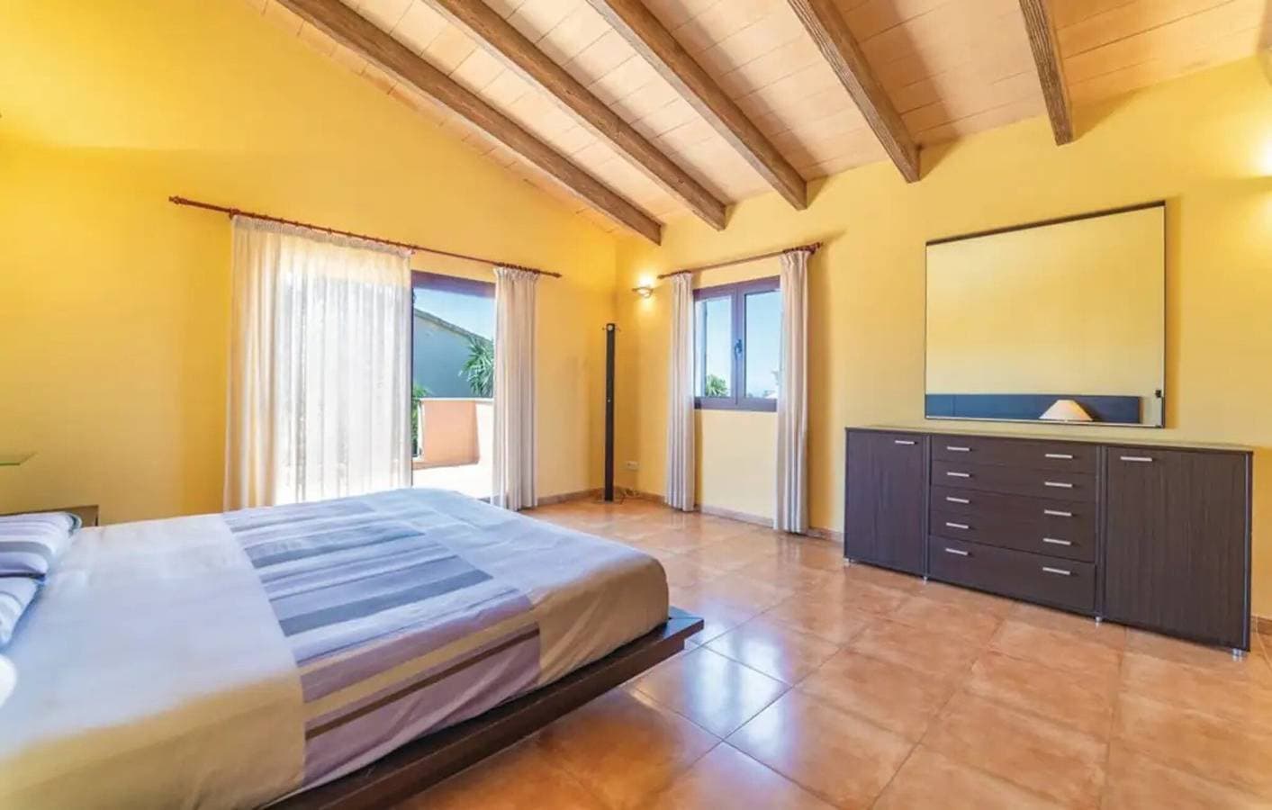 Foto 13 von 25: Villa 'La Mallorquina' mit Bergblick, WLAN und Klimaanlage