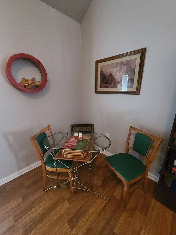 Foto 10 von 14: Retro Guesthouse : Boat & Rv Parking, Great central location.